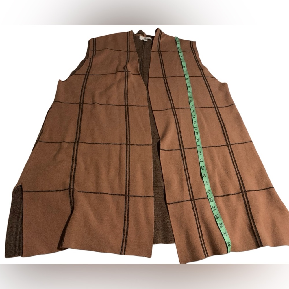 Magaschoni Brown and Black Vest with Windowpane Pattern - Picture 4 of 6